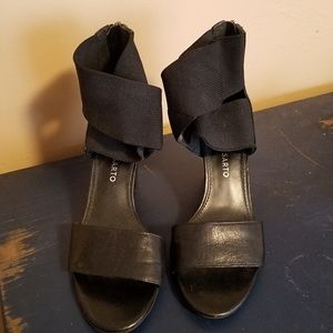 Franco Sarto Strappy Wedge Sandals Size 6.5